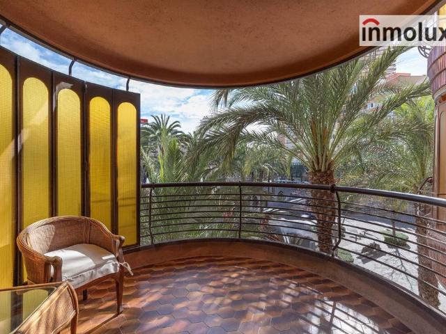 Piso en venta en Diputació, l'Alacantí