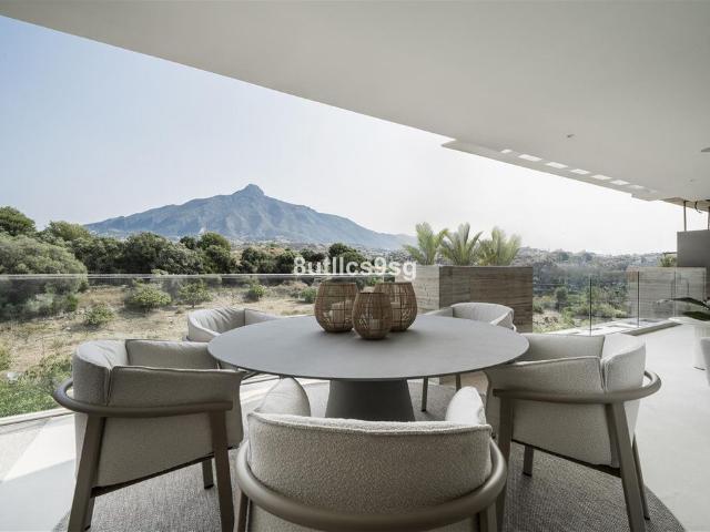 Piso en venta en Nueva Andalucía, Costa del Sol Occidental