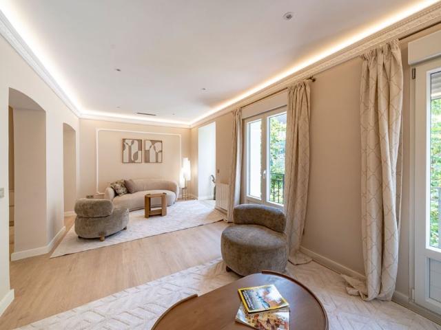 Piso en venta en Medina-sidonia, Madrid