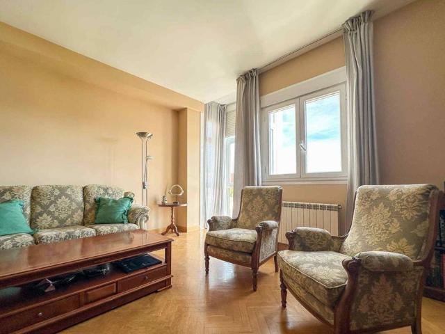 Piso en venta en Medina-sidonia, Madrid