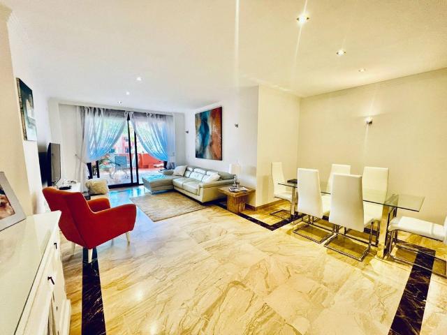 Piso en venta en Centro, Costa del Sol Occidental
