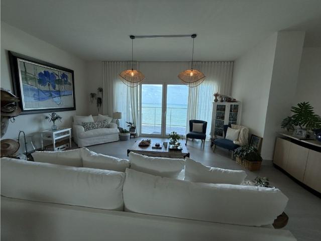 Piso de alto standing en venta en María Chiquita, Provincia de Colón