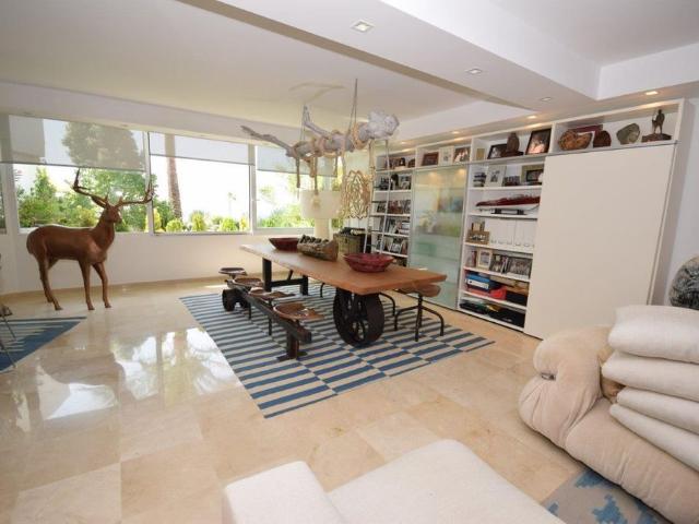 Piso en venta en El Pilar, Costa del Sol Occidental