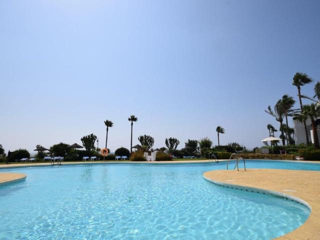 Piso en venta en El Pilar, Costa del Sol Occidental