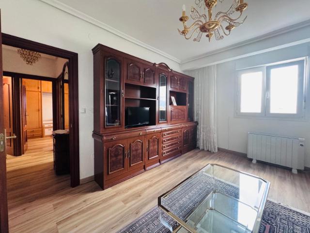 Apartamento en alquiler en Ribadebaxu, Valdés