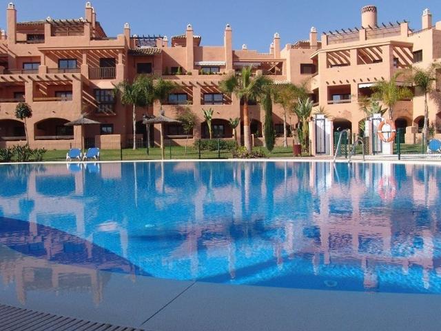 Piso en alquiler en Estepona, Hacienda del Sol