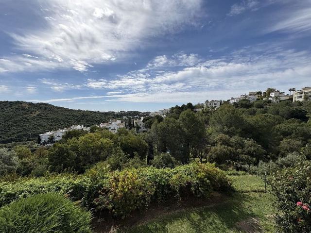Piso en venta en Artola, Costa del Sol Occidental