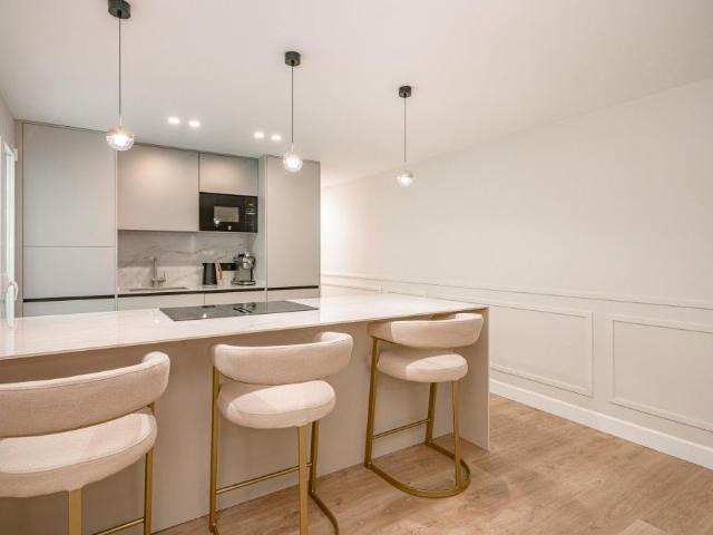 Piso en venta en Medina-sidonia, Madrid