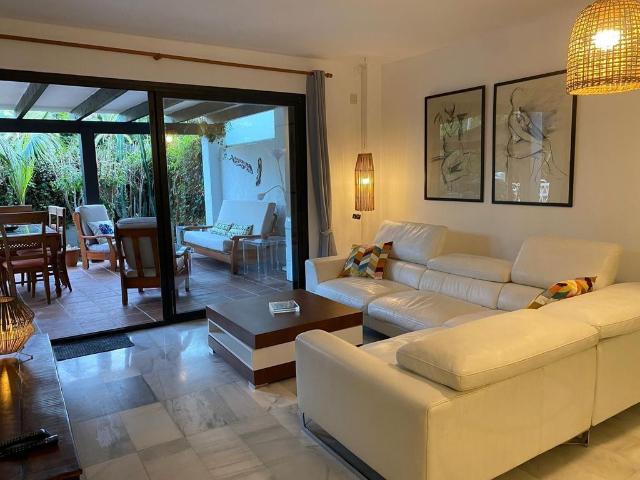 Piso en alquiler en Aldea Blanca, Marbella