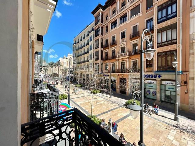 Piso en alquiler en Mercat, l'Alacantí