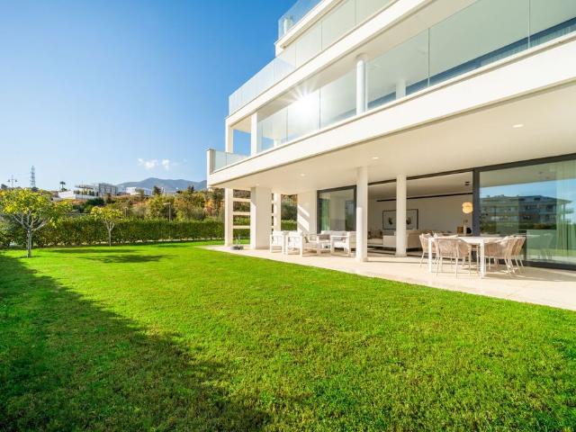 Piso en venta en Los Boliches, Fuengirola