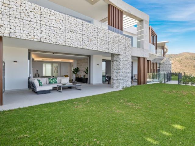 Piso en venta en Artola, Benahavís