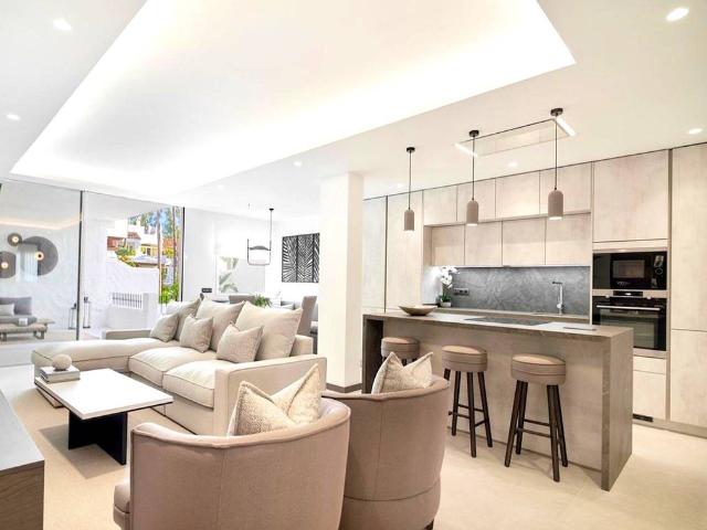 Piso en venta en Marbella, Miraflores