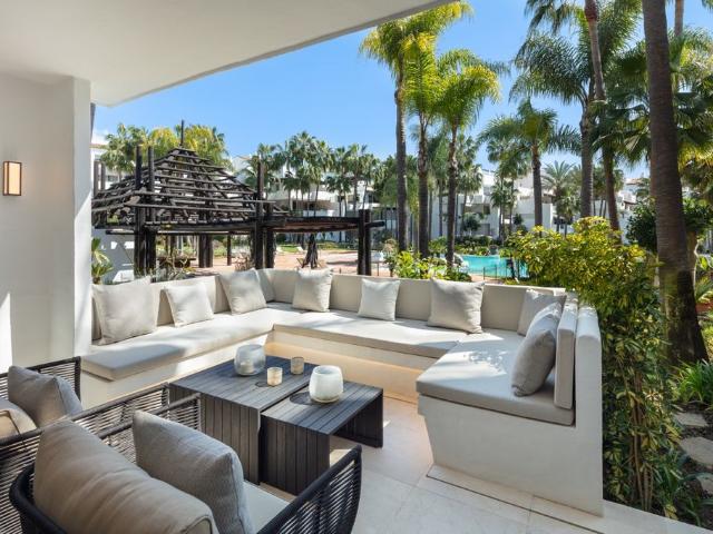 Piso en venta en Marbella, Urbanización Los Verdales