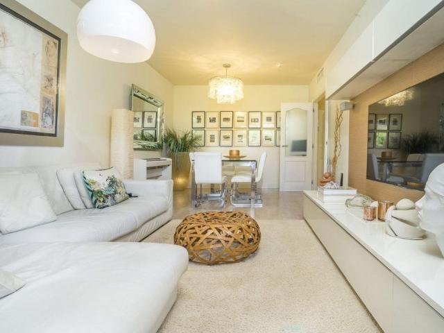 Piso en venta en El Vicario, Costa del Sol Occidental