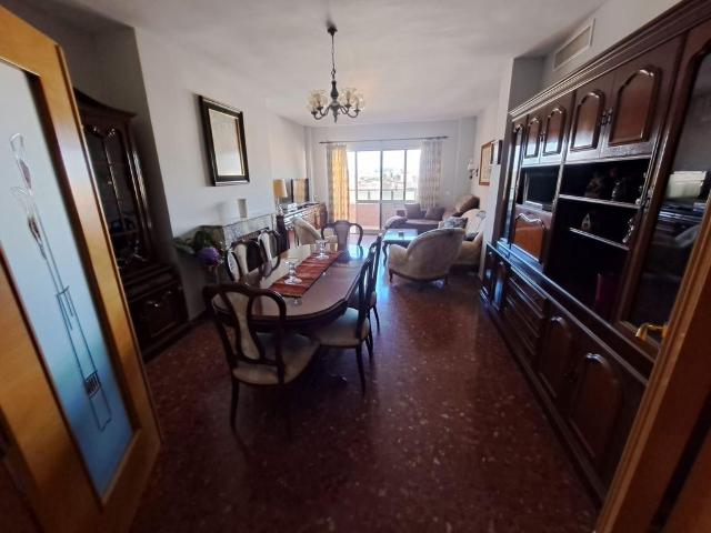 Piso en venta en Polígono Alameda, Málaga
