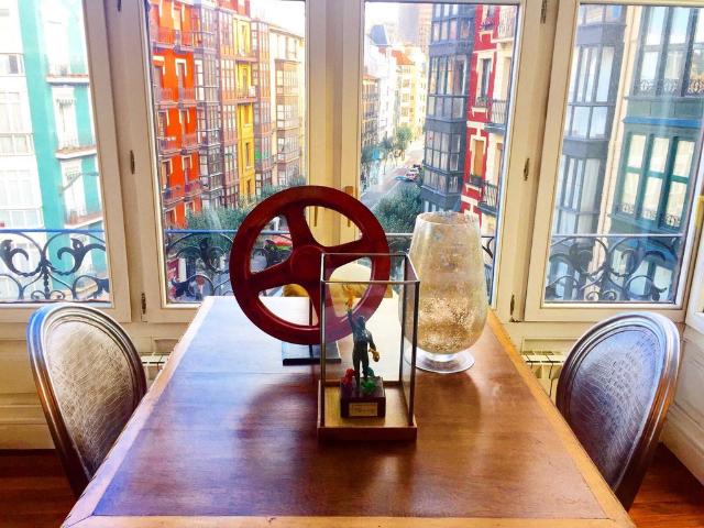 Piso en venta en Abando, Bilbao