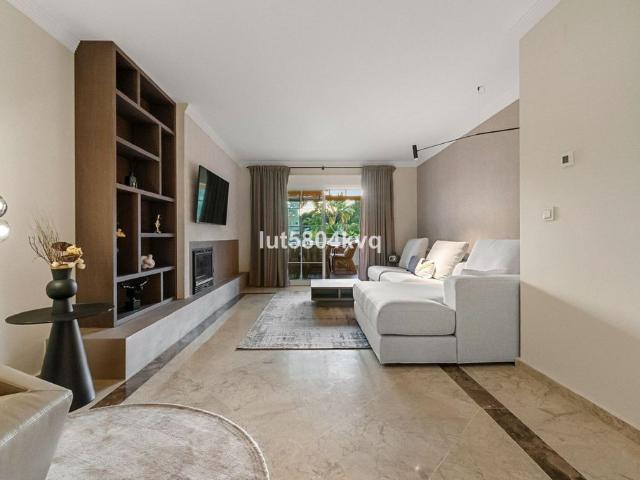 Piso en venta en El Vicario, Costa del Sol Occidental