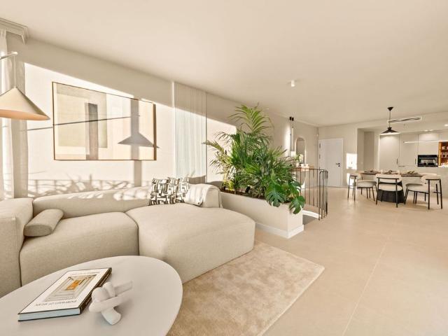 Piso en venta en Nueva Andalucía, Costa del Sol Occidental