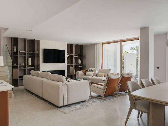 Piso en venta en Nueva Andalucía, Costa del Sol Occidental