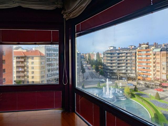 Piso en venta en Llamaquique, Oviedo