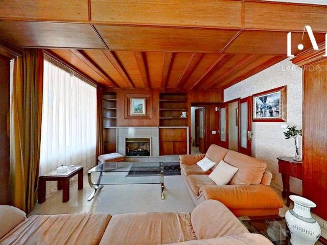 Piso en venta en Pere Garau, Palma