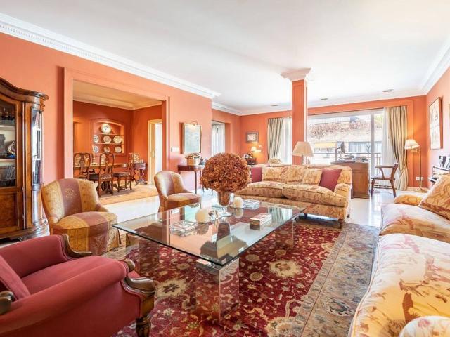 Piso en venta en Medina-sidonia, Madrid