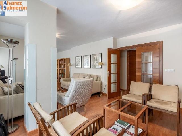 Piso en venta en Centro, Comarca de la Vega de Granada