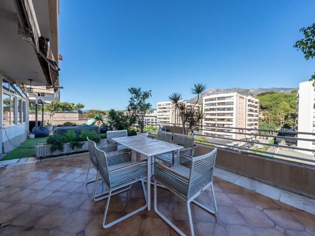 Piso en venta en Divina Pastora, Costa del Sol Occidental