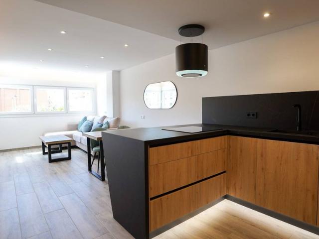 Piso en venta en Barriada Islas Canarias, Costa del Sol Occidental