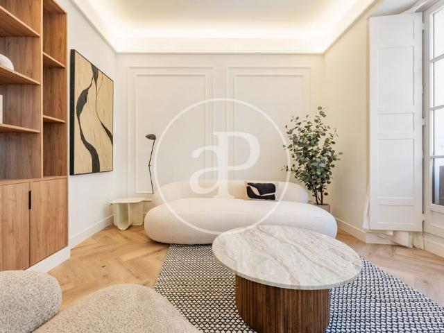 Piso en venta en Palacio, Madrid