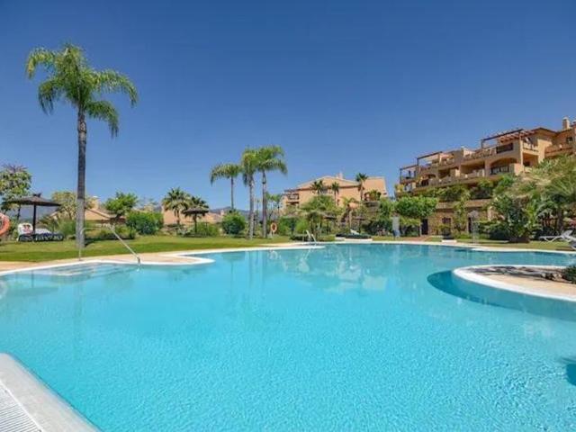 Piso en alquiler en La Alquería-El Paraíso, Costa del Sol Occidental