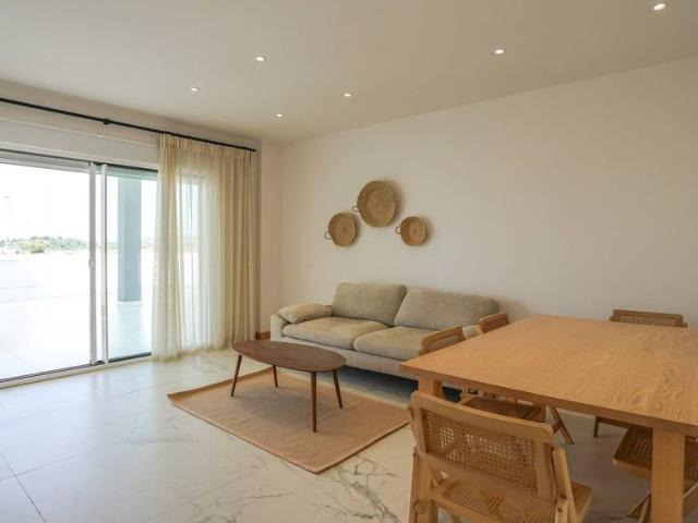 Piso en alquiler en Torrevigía - Las Joyas, Estepona