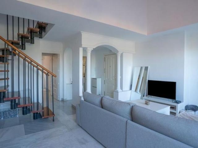 Piso en alquiler en Nueva Andalucía, Costa del Sol Occidental