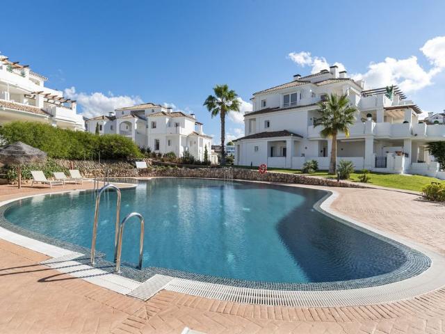 Piso en venta en Nueva Andalucía, Marbella