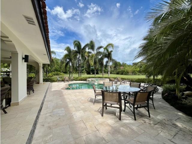 Piso de lujo en venta en Antón, Panamá