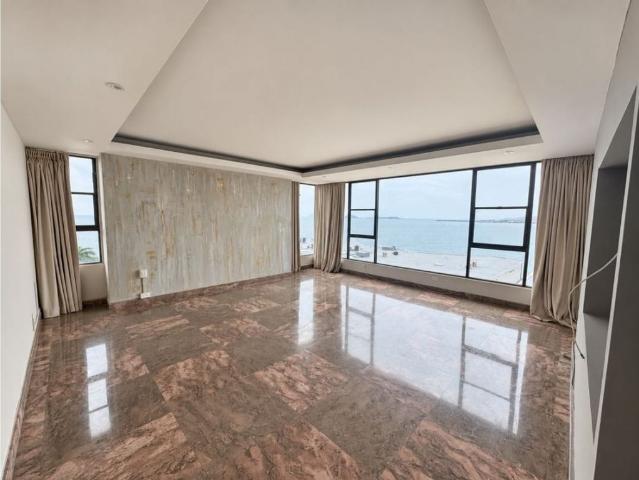 Apartamento venta en Colón