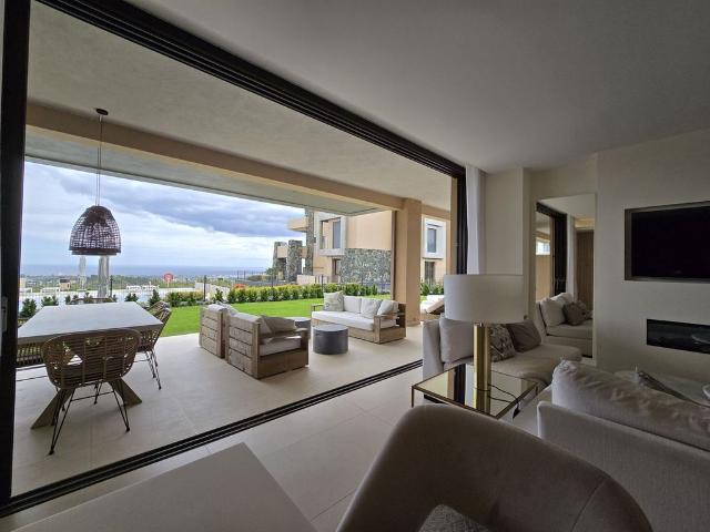 Piso en venta en Benahavis Hills Countryclub, Benahavís