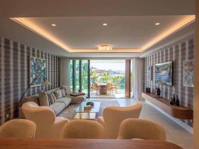 Piso en venta en Barriada Islas Canarias, Costa del Sol Occidental