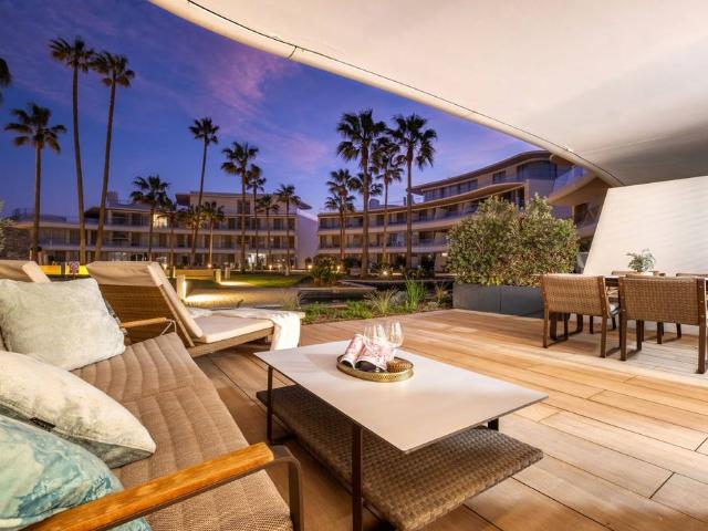 Piso en venta en Barriada Islas Canarias, Costa del Sol Occidental