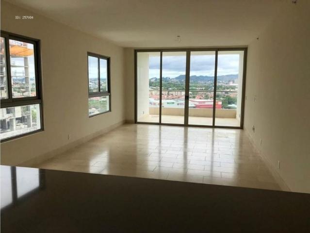 Piso de lujo en venta en Juan Díaz, Provincia de Coclé