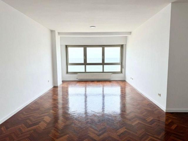 Piso en venta en Riazor, A Coruña
