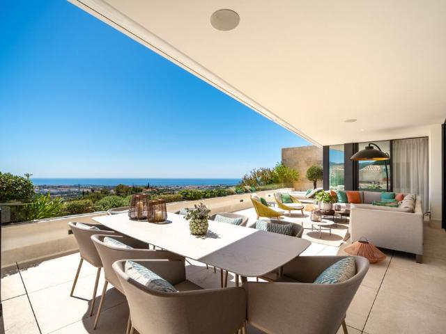 Piso en venta en Nueva Andalucía, Marbella