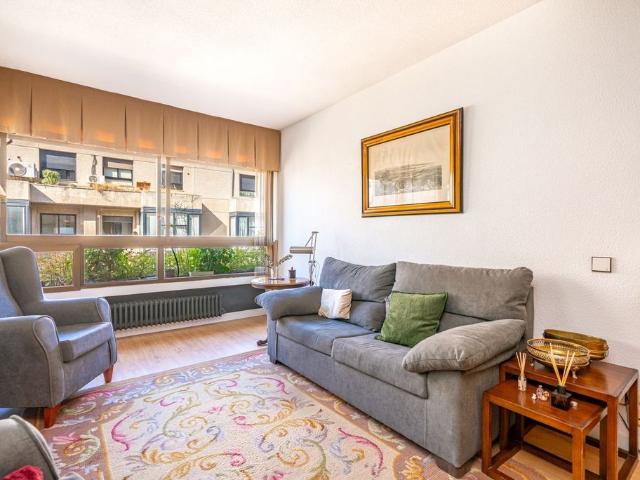 Piso en venta en Medina-sidonia, Madrid