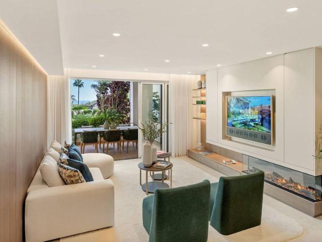 Piso en venta en Barriada Islas Canarias, Costa del Sol Occidental