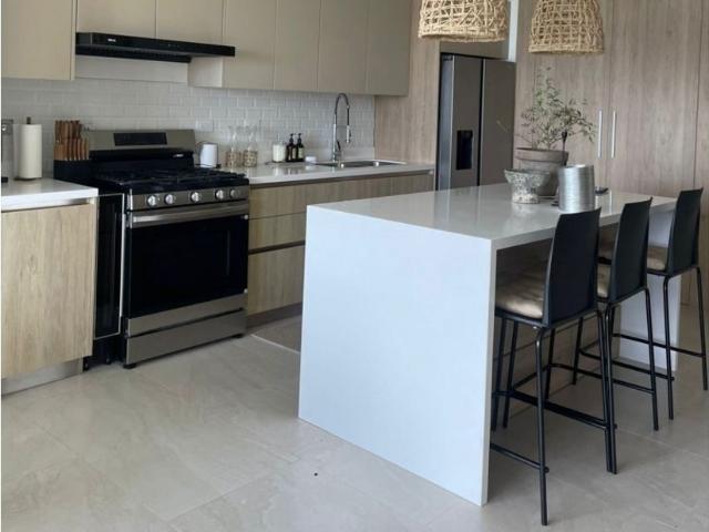 Piso de lujo en venta en María Chiquita, Provincia de Colón