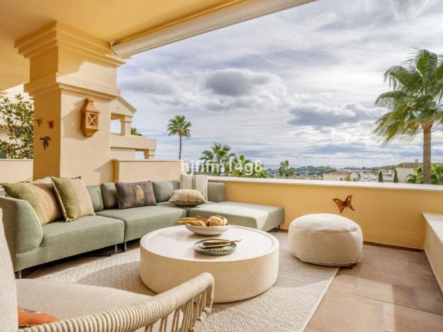 Piso en venta en Nueva Andalucía, Costa del Sol Occidental
