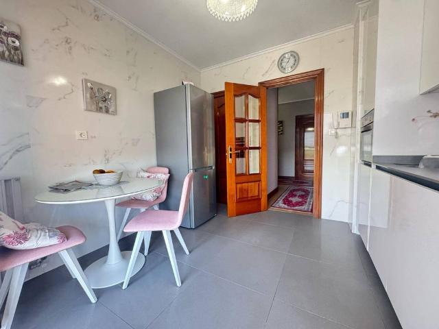 Piso en venta en Kanpanzar, Portugalete