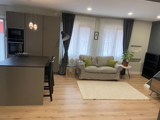 Ático en alquiler en Mendebaldea, Donostia-san Sebastián