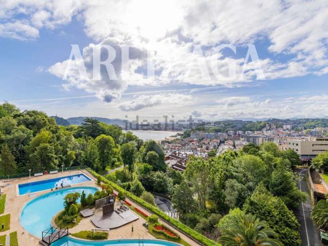 Piso en venta en Mendebaldea, Donostia-san Sebastián